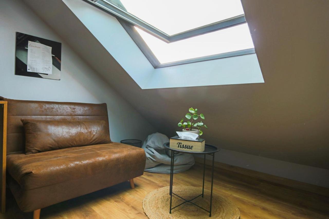 Maisonnette En Duplex Avec Terrasse Breux-Jouy 外观 照片