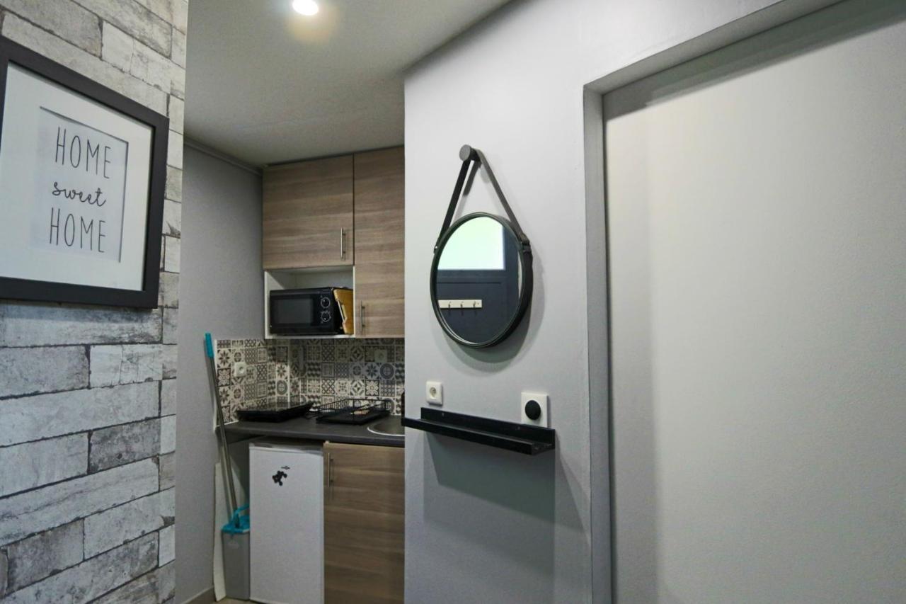 Maisonnette En Duplex Avec Terrasse Breux-Jouy 外观 照片