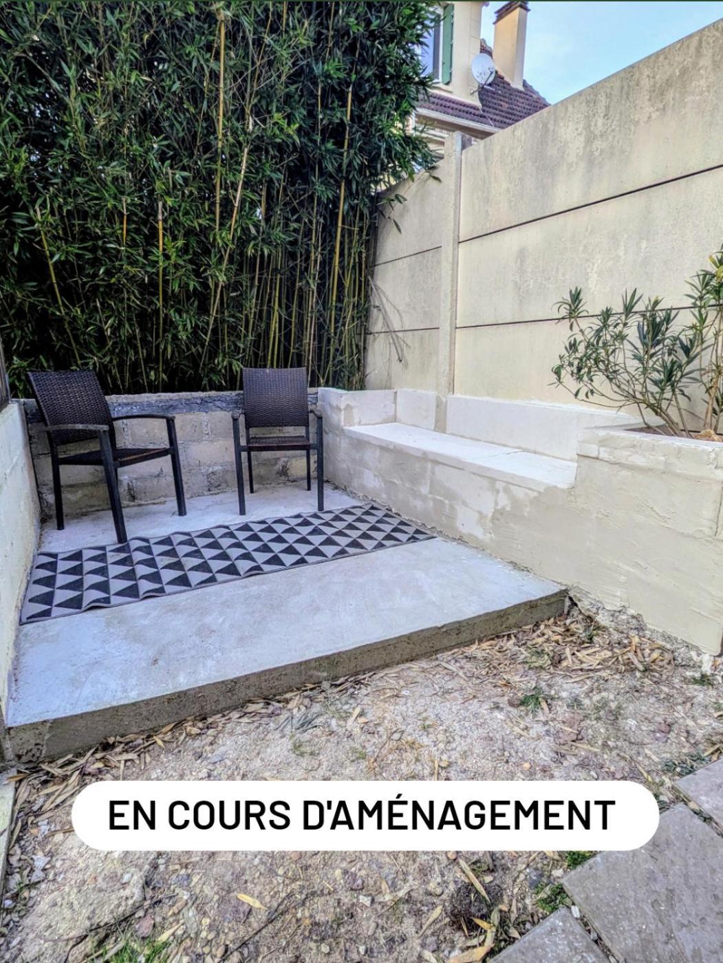 Maisonnette En Duplex Avec Terrasse Breux-Jouy 外观 照片